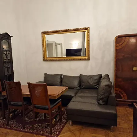 Apartment Estate - Florianska *